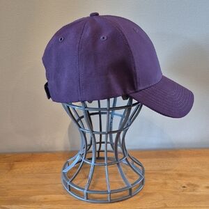 GOLDEN BY TNA Altitude Series Burgundy Adjustable Ball Cap Hat.